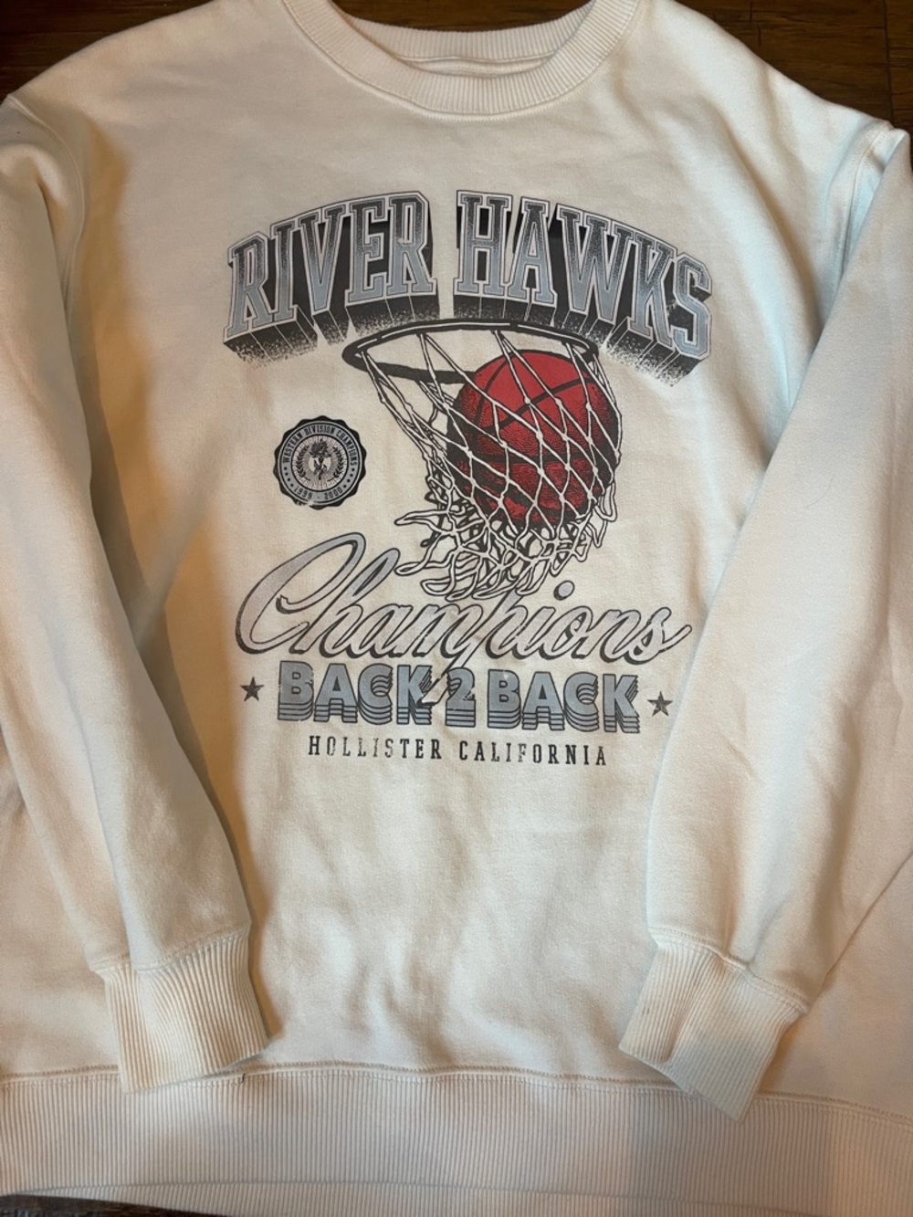 Hollister Sweatshirt Mens Large White River Hawks Basketball Fleece Graphic - Picture 2 of 2